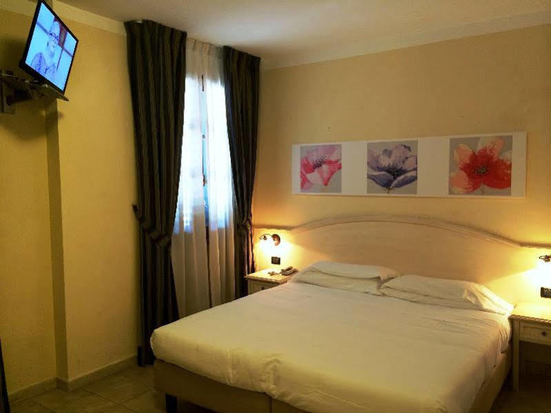 Sextum Hotel 3*