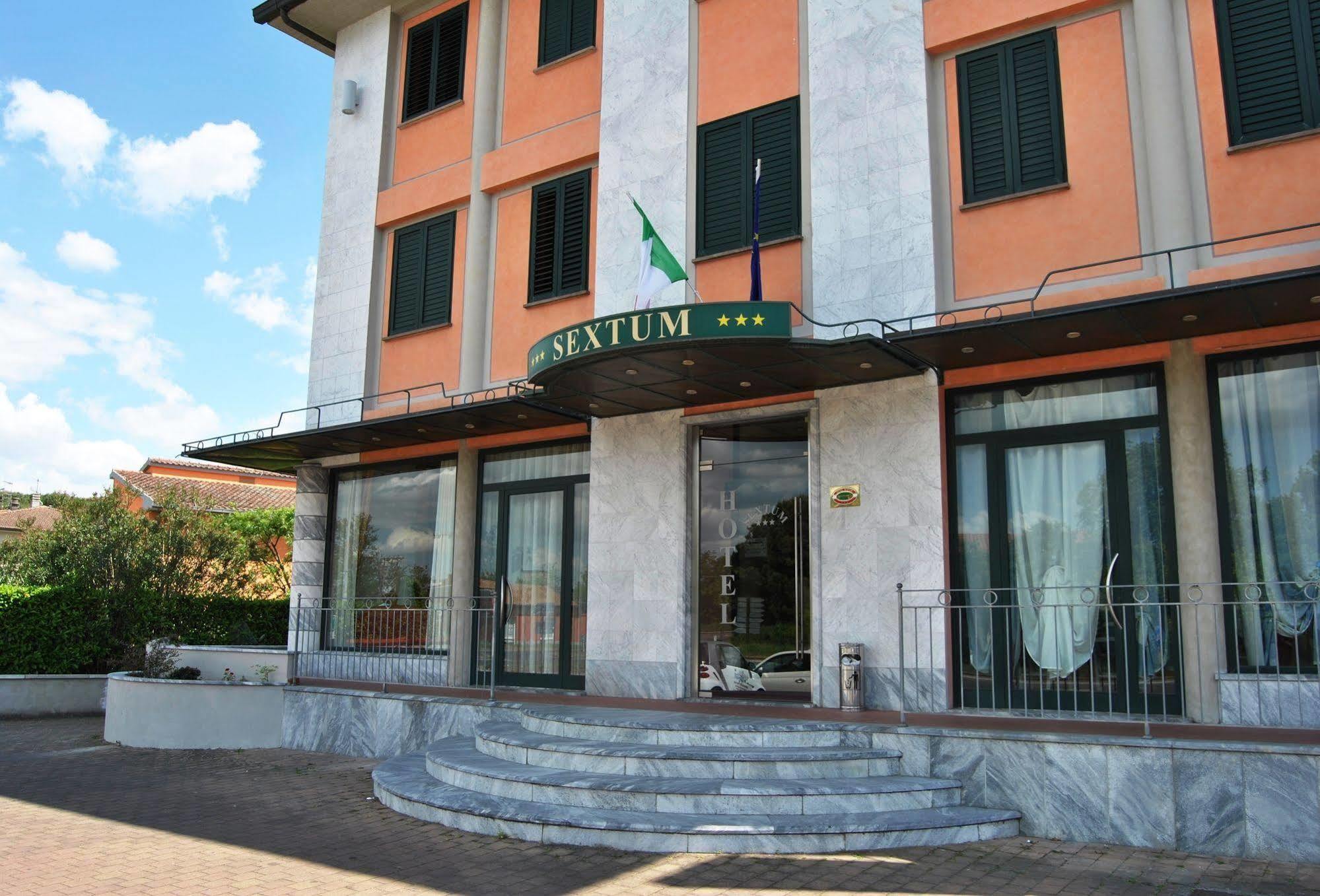 Sextum Hotel 3*